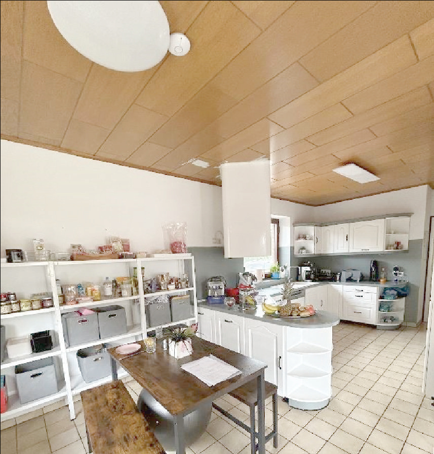 Große Familienküche